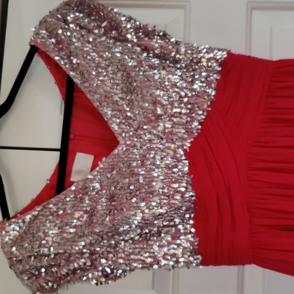 Pink formal dress - Picture 3 of 8